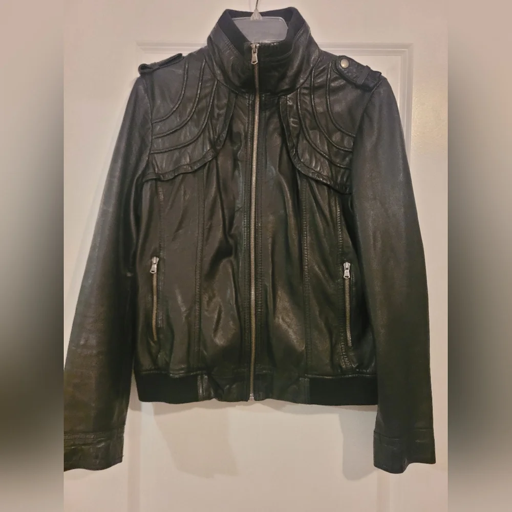 Jacket - Picture 1 of 5
